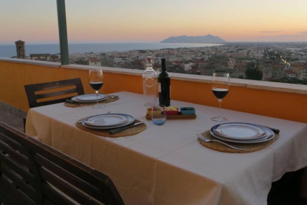 Appartement Casa Martina à Terracine Extérieur photo
